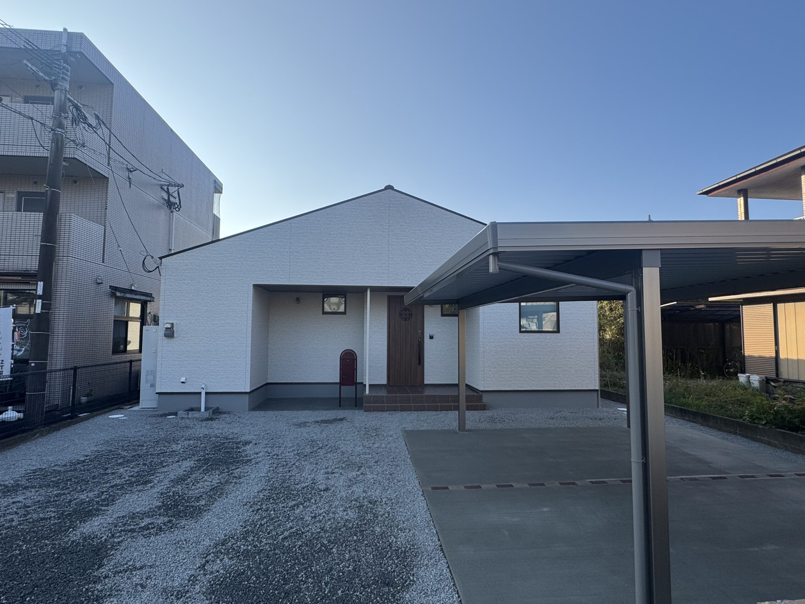 南の景色を取り込む、ゆとりの平屋